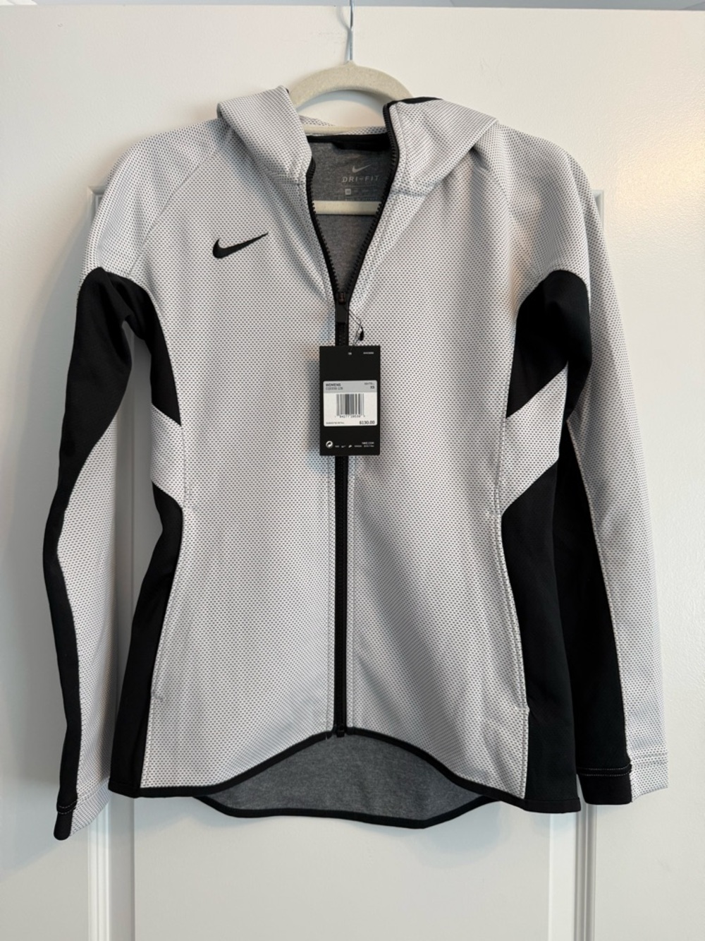 Nike Women’s White and Black Full-Zip Hooded Dri-FIT Jacket